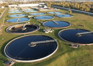 caillebotis installation dans une station d'épuration